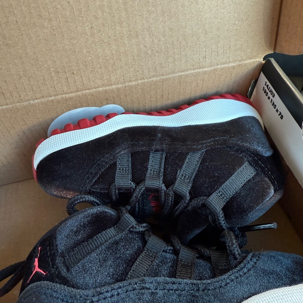 Nike Kids Black and Red Sneakers